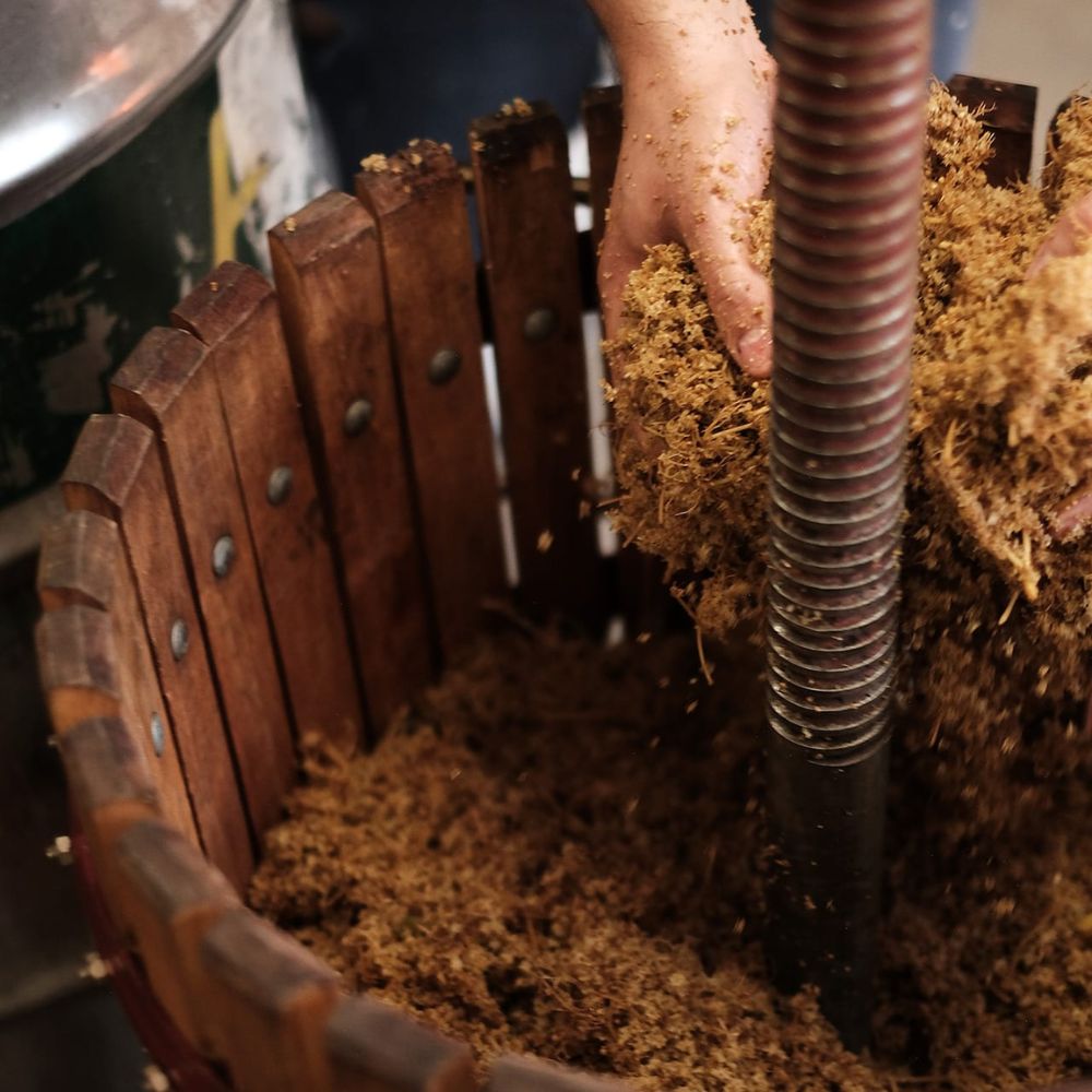 Image page marque Rosemont distillerie de Montréal : Pressoir de la distillerie de Montréal